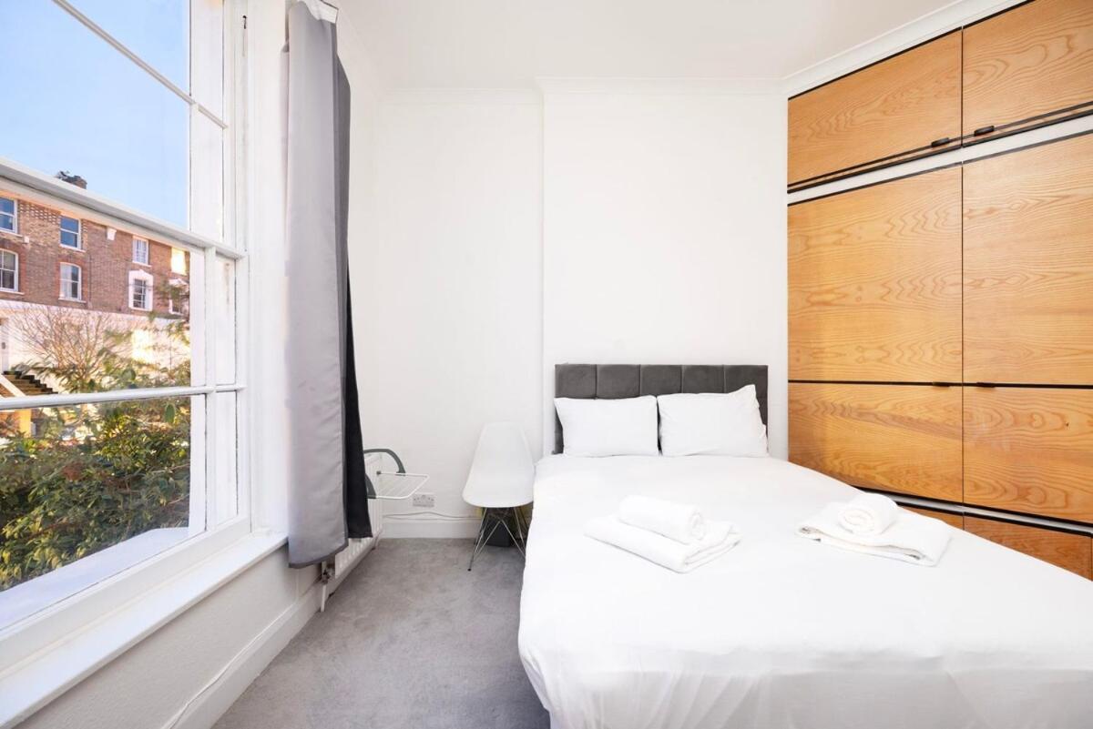 Spacious Minimalist 1Br Flat In London Exterior photo