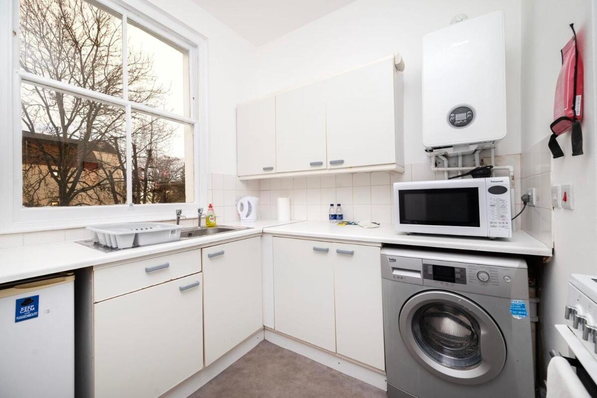 Spacious Minimalist 1Br Flat In London Exterior photo